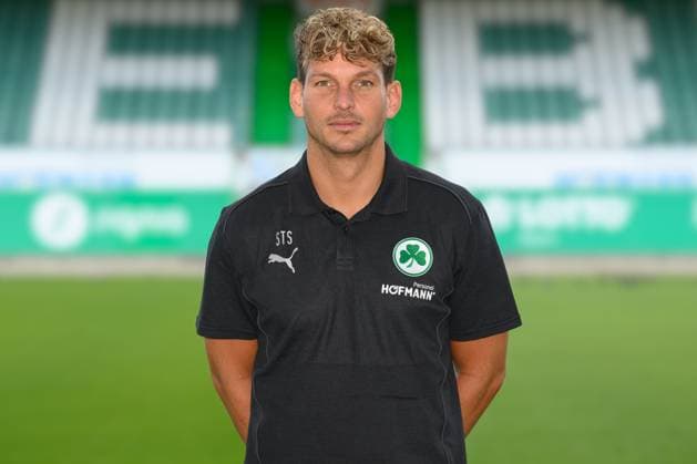Dr. Stefan Söllner team doctor SpVgg Greuther Fürth 04 07 2024 SpVgg Greuther Fürth Kleeblatt Spielvereinigung 2 Fußball Bundesliga BL season 2024 2025 photo appointment portrait appointment presentation press appointment single photo single photo portrait portrait headshot