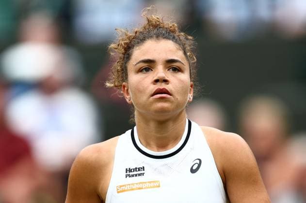 Jasmine Paolini of Italy Wimbledon Tennis Championships, Day 5, The All England Lawn Tennis and Croquet Club, London, UK - 05 Jul 2024  Copyright: xJamesxMarsh Shutterstockx 14571051a