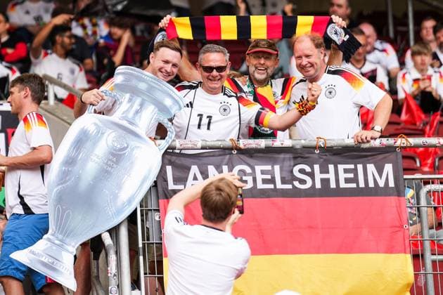 German fans look forward to the match with the trophy, which they see as an anticipated European Championship final Stuttgart 05 07 2024 Germany vs Spain, EURO2024, quarter-finals, M45, EM Arena Stuttgart