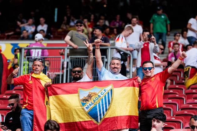 UEFA EURO 2024 Spain Germany 05 07 2024 Spanish fans in the stadium UEFA EURO 2024 Spain Germany Stuttgart Arena, Stuttgart on 05 07 2024 Copyright: xBEAUTIFULxSPORTS Wunderlx