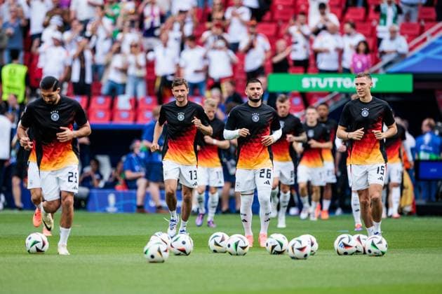 UEFA EURO 2024 Spain Germany 05 07 2024 Emre Can Germany, 25 , Thomas Müller Germany, 13 , Deniz Undav Germany, 26 , Nico Schlotterbeck Germany, 15 UEFA EURO 2024 Spain Germany Stuttgart Arena, Stuttgart on 05 07 2024 Copyright: xBEAUTIFULxSPORTS Wunderlx