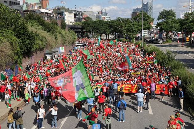 Volksparkstadion, Hamburg UEFA EURO 2024 Germany, Quarterfinal 5 July 2024 , Portugal France v l , Fan Walk, Fans of Portugal show their support, Fans, Mood, Scarves, Shirts, Emotions Copyright: JoaquimxFerreira
