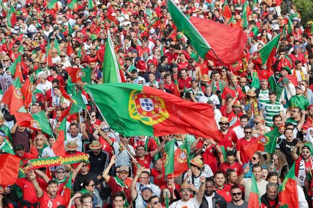 Volksparkstadion, Hamburg UEFA EURO 2024 Germany, Quarterfinal 5 July 2024 , Portugal France v l , Fan Walk, Fans of Portugal show their support, Fans, Mood, Scarves, Shirts, Emotions Copyright: JoaquimxFerreira