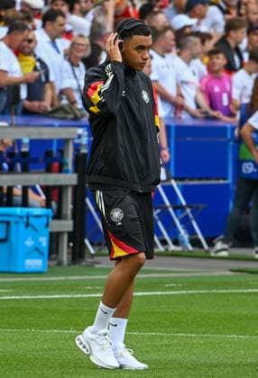 05 07 2024, xsltx, Football EM 2024 1 4 Final, Germany Spain emspor, v l pitch inspection Jamal Musiala Germany DFL DFB REGULATIONS PROHIBIT ANY USE OF PHOTOGRAPHS as IMAGE SEQUENCES and or QUASI VIDEO Stuttgart