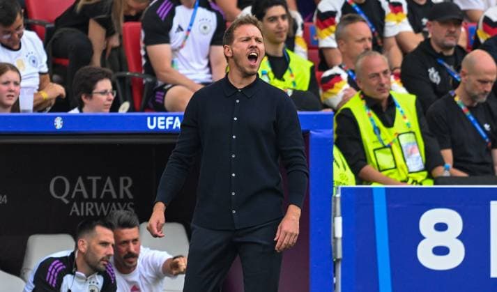 05 07 2024, xsltx, Football EM 2024 1 4 Final, Germany Spain emspor, v l Head coach Julian Nagelsmann Germany gives instructions, gesticulates with arms, gesticulate, gives instructions DFL DFB REGULATIONS PROHIBIT ANY USE OF PHOTOGRAPHS as IMAGE SEQUENCES and or QUASI VIDEO Stuttgart