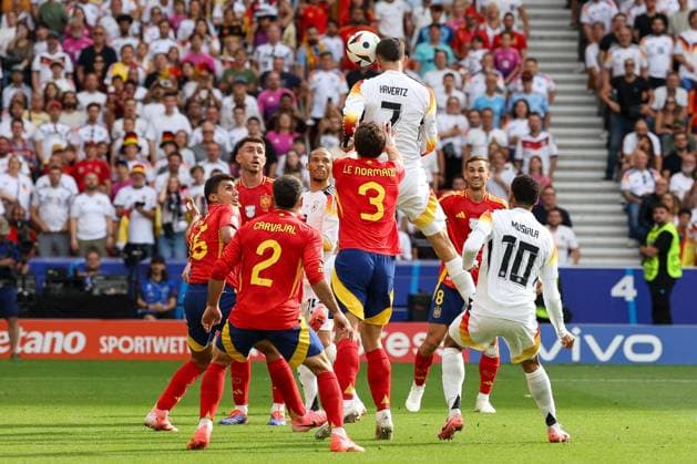 in duel, action, with Kai Havertz 7 Germany , Spain vs Germany, Football, UEFA Euro 2024, Quarterfinals, 05 07 2024 Stuttgart Baden Wuerttemberg Germany Copyright: xkolbert-press ChristianxKolbertx