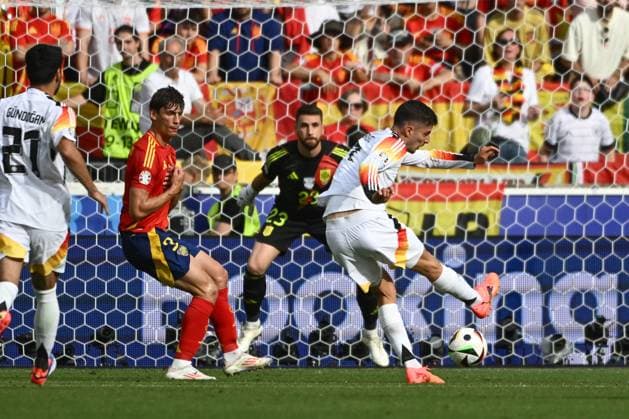 05 07 2024, xpsx, Football EM 2024 1 4 Final, Germany Spain emspor, v l Kai Havertz Germany, 7 shoots the ball on goal, shot on goal, shot DFL DFB REGULATIONS PROHIBIT ANY USE OF PHOTOGRAPHS as IMAGE SEQUENCES and or QUASI VIDEO Stuttgart