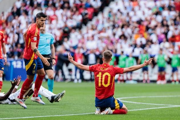 UEFA EURO 2024 Spain Germany 05 07 2024 Dani Olmo Spain, 10 UEFA EURO 2024 Spain Germany Stuttgart Arena, Stuttgart on 05 07 2024 Copyright: xBEAUTIFULxSPORTS Wunderlx