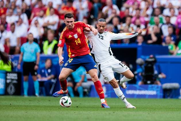 UEFA EURO 2024 Spain Germany 05 07 2024 Aymeric Laporte Spain, 14 , Leroy Sane Germany, 19 UEFA EURO 2024 Spain Germany Stuttgart Arena, Stuttgart on 05 07 2024 Copyright: xBEAUTIFULxSPORTS Wunderlx