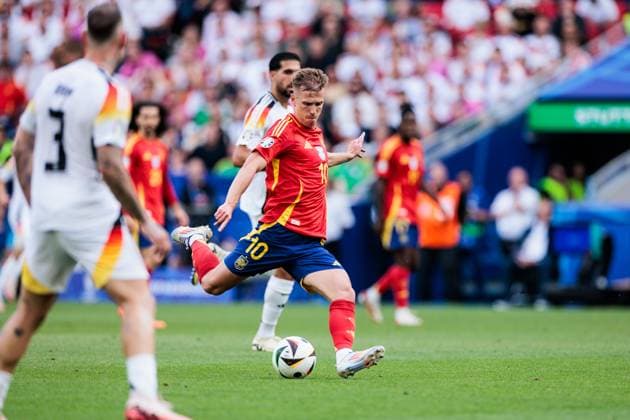UEFA EURO 2024 Spain Germany 05 07 2024 Dani Olmo Spain, 10 , UEFA EURO 2024 Spain Germany Stuttgart Arena, Stuttgart on 05 07 2024 Copyright: xBEAUTIFULxSPORTS Wunderlx