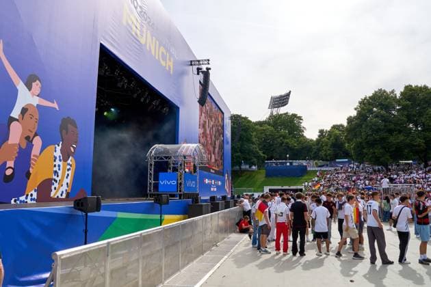 Public Viewing in der Fanzone in München im Olympiapark beim Viertelfinale der UEFA EURO 2024 Deutschland gegen Spanien