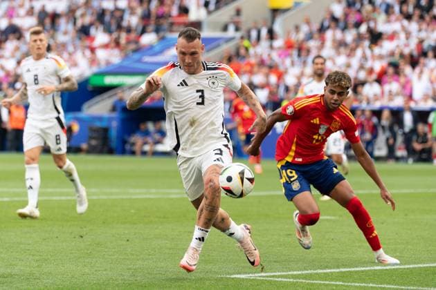 from left David Raum Germany 03 , Lamine Yamal Spain, 19 GER, Spain ESP vs Germany GER , European Football Championship, UEFA EURO 2024, quarter-finals, 05 07 24, GER, Spain ESP vs Germany GER , European Football Championship, UEFA EURO 2024, quarter-finals, 05 07 24 Stuttgart Copyright: xEibner-Pressefoto WolfgangxFrankx EP_WFK