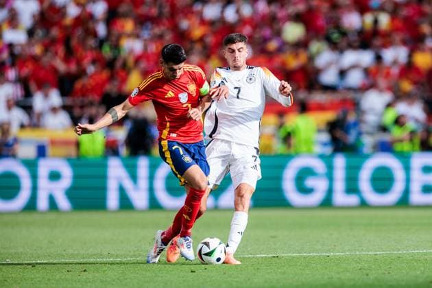 UEFA EURO 2024 Spain Germany 05 07 2024 Alvaro Morata Spain, 7 , Kai Havertz Germany, 7 UEFA EURO 2024 Spain Germany Stuttgart Arena, Stuttgart on 05 07 2024 Copyright: xBEAUTIFULxSPORTS Wunderlx