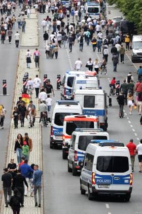 DEU, FIFA, EM 2024, Fan Mile, , 05 07 2024, Strasse des 17 Juni, Fan Mile, Berlin, DEU, FIFA, EM 2024, Fan Mile, , in the picture police vehicles on the Fan Mile Photo Juergen Engler nordphoto GmbH nordphotoxGmbHx xEngler nph00076