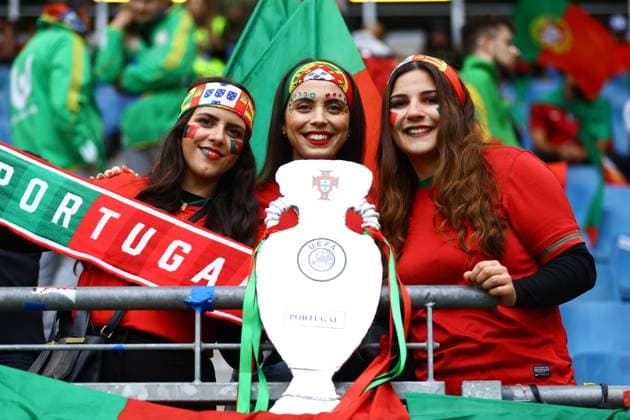 Portugal fans in the stands Portugal v France, UEFA European Championship, EM, Europameisterschaft 2024, Quarter Final, Football, Volksparkstadion, Hamburg, Germany, 05 Jul 2024 EDITORIAL USE ONLY No use with unauthorised audio, video, data, fixture lists, club league logos or live services. Online in-match use limited to 120 images, no video emulation. No use in betting, games or single club league player publications.  Copyright: xKieranxMcManus Shutterstockx 14571382c