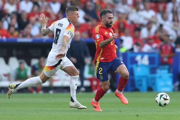 Soccer UEFA EURO 2024 Quarterfinal Spain Germany on 05 07 2024 at Stuttgart Arena in Stuttgart Toni Kroos Germany , left Daniel Carvajal Spain , right xMSx