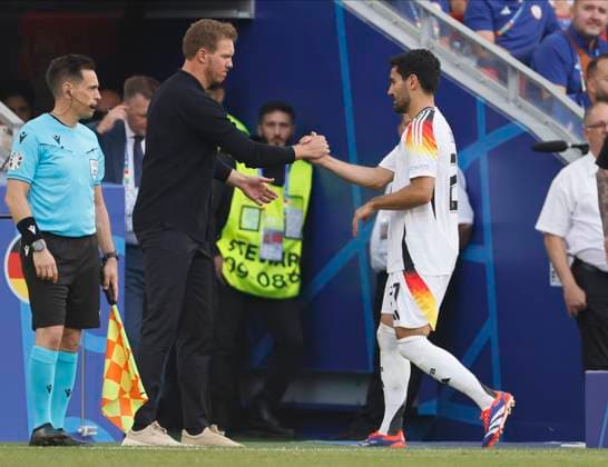 Spain v Germany: Quarter-Final - UEFA EURO, EM, Europameisterschaft,Fussball 2024 Julian Nagelsmann, Head Coach of Germany shakes hands as he substitutes Ilkay Gundogan of Germany during the UEFA EURO 2024 quarter-final match between Spain and Germany at Stuttgart Arena on July 5, 2024 in Stuttgart, Germany. Stuttgart Stuttgart Arena Germany Germany Copyright: xRichardxSellers Sportsphoto APLx 14044169