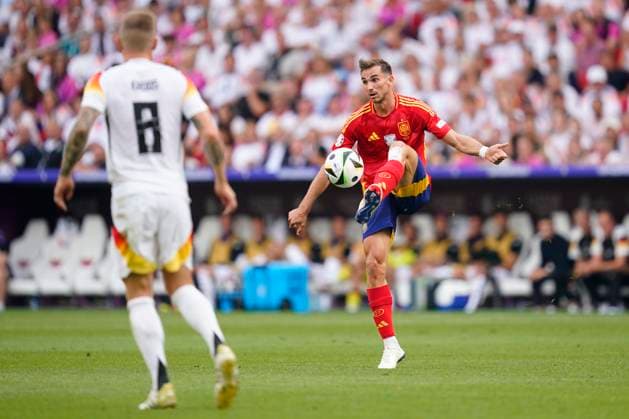 GER: Spain v Germany. UEFA EURO, EM, Europameisterschaft,Fussball 2024 Fabian Ruiz of Spain during the UEFA Euro 2024 match between Spain and Germany. Quarter Finals, played at Stuttgart Arena Stadium on July 5, 2024 in Stuttgart, Germany. kpng Copyright: xSergioxRuizx xPRESSINPHOTOx PS_240705_ESP_GER_057
