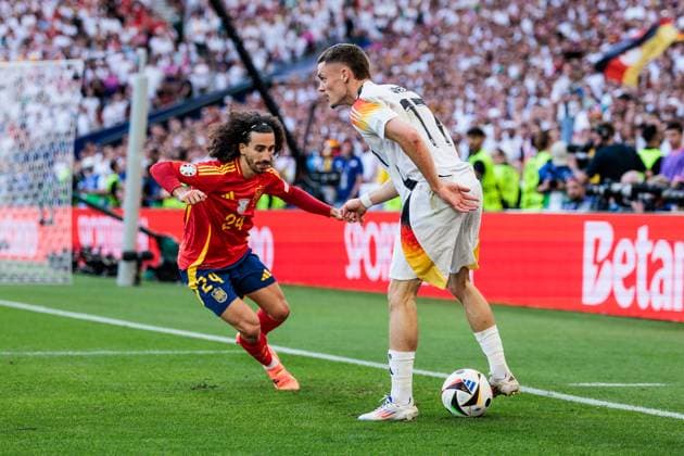 UEFA EURO 2024 Spain Germany 05 07 2024 Florian Wirtz Germany, 17 , Marc Cucurella Spain, 24 UEFA EURO 2024 Spain Germany Stuttgart Arena, Stuttgart on 05 07 2024 Copyright: xBEAUTIFULxSPORTS Wunderlx