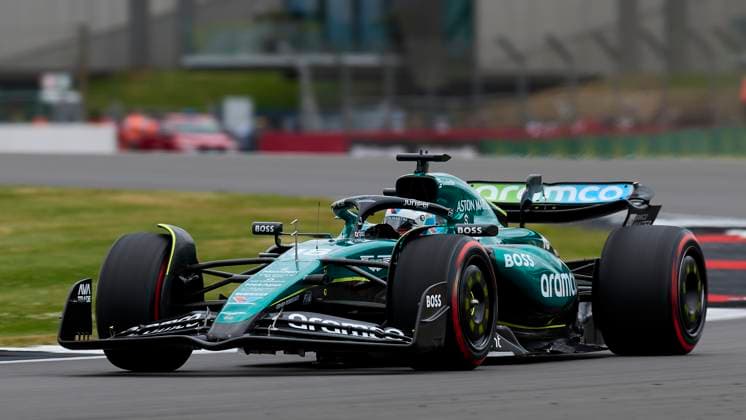 F1 Grand Prix of Great Britain - Practice Lance Stroll of Canada driving the (18) Aston Martin Aramco F1 Team AMR24 Mercedes on track during practice ahead of the F1 Grand Prix of Great Britain at Silverstone Circuit on July 5, 2024, in Northampton, England. Northampton Silverstone Circuit Northampton England RL_GPF1GB24_00590 Copyright: xRicardoxLarreinax