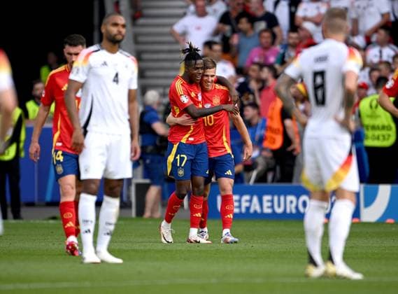 Soccer Euro 2024 quarterfinals 05 07 2024 Spain Germany Spain Spain celebrating after the 1-0 goal with Nico Williams left and goal scorer Dani Olmo right, Spain