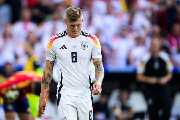 240705 Toni Kroos of Germany looks dejected during the UEFA Euro 2024 Football Championship quarterfinal between Spain and Germany on July 5, 2024 in Stuttgart Photo Mathias Bergeld BILDBYRAN code MB MB0942 fotboll football soccer fotballs em europamästerskap em uefa euro uefa european football championship euro 2024 kvartfinal quarterfinal quarterfinals spanien spain deutschland germany bbeng bbauto depp  Copyright: MATHIASxBERGELD BB240705MB062