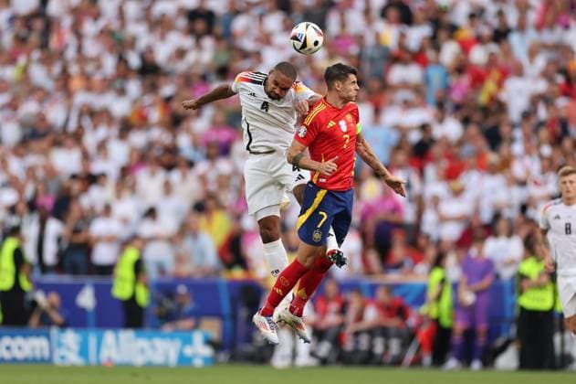05 07 2024, European Football Championship, UEFA EURO 2024, Spain Germany, quarter-final, Stuttgart Arena, f l , Jonathan Tah Germany , Alvaro Borja Morata Martin Spain Copyright: HMBxMedia