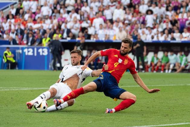 v li Niclas Fuellkrug Germany 09 , Nacho Spain, 04 , Goal chance, Goal shot, GER, Spain ESP vs Germany GER , European Football Championship, UEFA EURO 2024, Quarter-finals, 05 07 24, GER, Spain ESP vs Germany GER , European Football Championship, UEFA EURO 2024, Quarter-finals, 05 07 24 Stuttgart Copyright: xEibner-Pressefoto WolfgangxFrankx EP_WFK