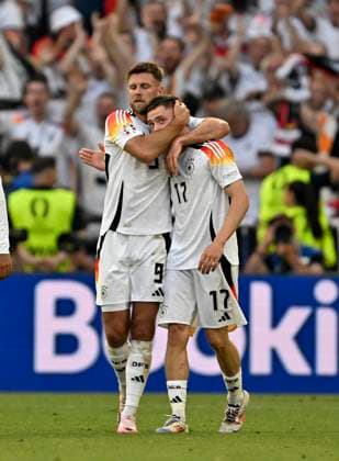 05 07 2024, Football UEFA EURO 2024, Quarter-final, Spain Germany, in the Stuttgart Arena Goal celebration by Niclas Füllkrug Germany and Florian Wirtz Germany