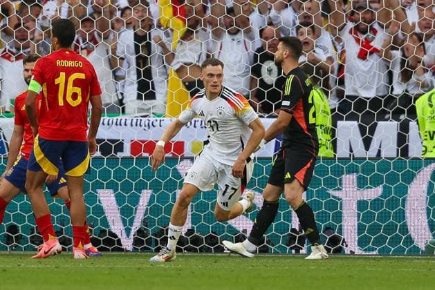 Goal celebration by Florian Wirtz 17 Germany to equalize 1 1, Spain vs Germany, Football, UEFA Euro 2024, Quarter-final, 05 07 2024 Stuttgart Baden Wuerttemberg Germany Copyright: xkolbert-press ChristianxKolbertx