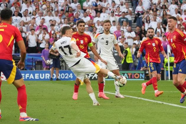 Florian Wirtz Germany Germany, 17 scores the goal to 1 1 Stuttgart 05 07 2024 Germany vs Spain, EURO2024, Quarterfinals, M45, EM Arena Stuttgart