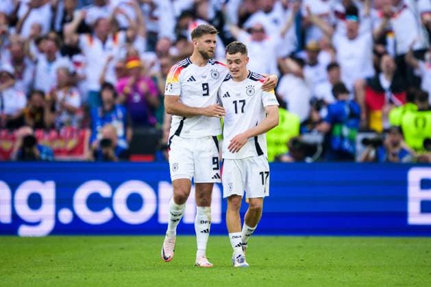 240705 Niclas Fullkrug and Florian Wirtz, celebrate after the 1 1 goal during the UEFA Euro 2024 Football Championship quarterfinal between Spain and Germany on July 5, 2024 in Stuttgart Photo Mathias Bergeld BILDBYRAN kod MB MB0942 fotboll football soccer fotballs em europamästerskap em uefa euro uefa european football championship euro 2024 kvartfinal quarterfinal quarterfinals spanien spain deutschland germany bbeng bbauto jubel  Copyright: MATHIASxBERGELD BB240705MB068