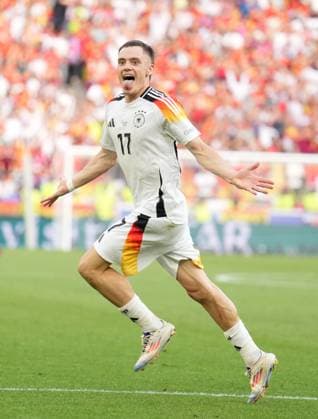 05 07 2024, Football UEFA EURO 2024, quarter-final, Spain Germany, in the Stuttgart Arena Florian Wirtz Germany cheers