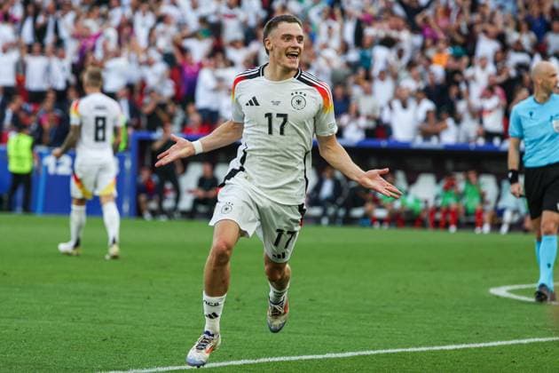 Euro 2024 Spain Germany on 05 07 2024 in the Stuttgart Arena in Stuttgart Cheering, goal celebration, goal scorer, goal scorer Florian Wirtz Germany 17 cheers after his goal for 1 to 1 MH