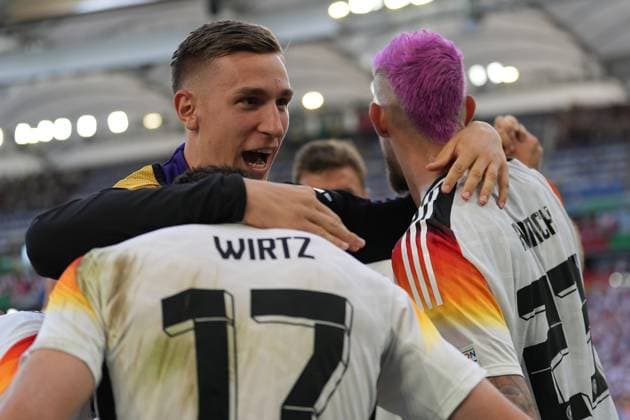 celebrate the goal, goal celebration for 1 1 Florian Wirtz Germany Germany, 17 Stuttgart 05 07 2024 Germany vs Spain, EURO2024, Quarterfinals, M45, EM Arena Stuttgart