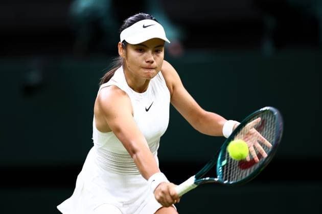 Emma Raducanu during her third round match Wimbledon Tennis Championships, Day 5, The All England Lawn Tennis and Croquet Club, London, UK - 05 Jul 2024  Copyright: xJamesxMarsh Shutterstockx 14571051fk