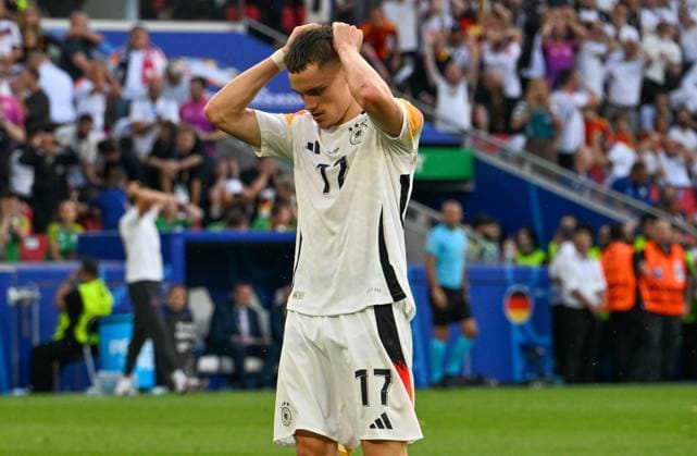 05 07 2024, xsltx, Football EM 2024 1 4 Final, Germany Spain emspor, v l Florian Wirtz Germany disappointed, disappointed looking, dissapointed DFL DFB REGULATIONS PROHIBIT ANY USE OF PHOTOGRAPHS as IMAGE SEQUENCES and or QUASI VIDEO Stuttgart