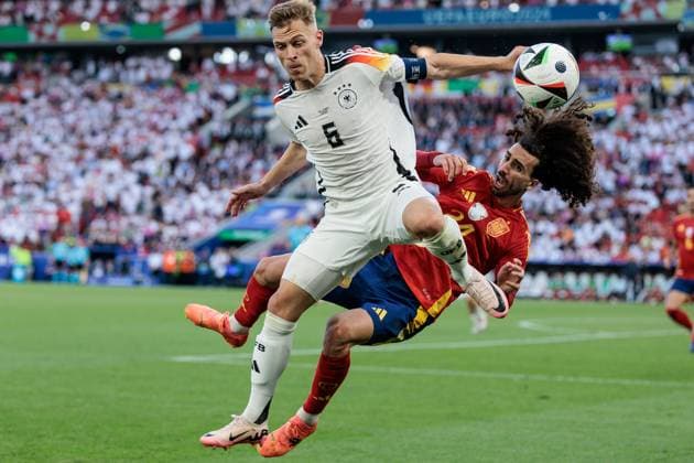 UEFA EURO 2024 Spain Germany 05 07 2024 Joshua Kimmich Germany, 6 , Marc Cucurella Spain, 24 in a duel UEFA EURO 2024 Spain Germany Stuttgart Arena, Stuttgart on 05 07 2024 Copyright: xBEAUTIFULxSPORTS Wunderlx