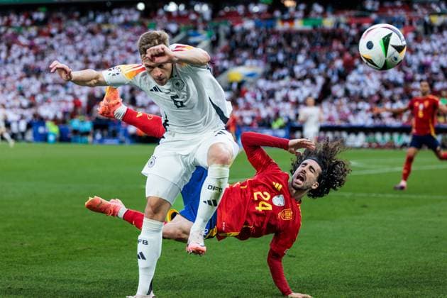 UEFA EURO 2024 Spain Germany 05 07 2024 Joshua Kimmich Germany, 6 , Marc Cucurella Spain, 24 in a duel UEFA EURO 2024 Spain Germany Stuttgart Arena, Stuttgart on 05 07 2024 Copyright: xBEAUTIFULxSPORTS Wunderlx