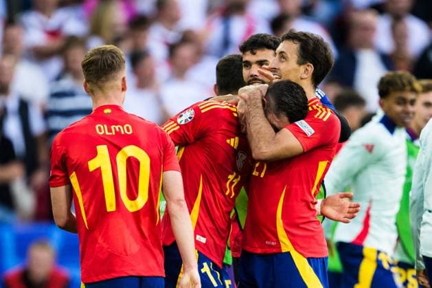 240705 Ferran Torres of Spain celebrates after scoring the 2 1 goal during the UEFA Euro 2024 Football Championship quarterfinal between Spain and Germany on July 5, 2024 in Stuttgart Photo Mathias Bergeld BILDBYRAN code MB MB0942 fotboll football soccer fotballs em europamästerskap em uefa euro uefa european football championship euro 2024 quarterfinal quarterfinal quarterfinals spain germany bbeng bbauto jubel  Copyright: MATHIASxBERGELD BB240705MB083