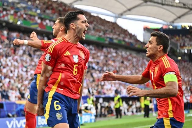 05 07 2024, xscotx, Euro 2024 quarter-final, Spain Germany, emspor, v l goal celebration after the goal celebrating the goal celebrate 2 1 by Mikel Merino Zazon Spain Stuttgart