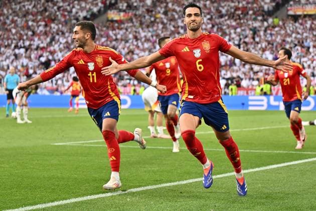 05 07 2024, xscotx, Euro 2024 quarter-final, Spain Germany, emspor, v l goal celebration after the goal celebrating the goal celebrate 2 1 by Mikel Merino Zazon Spain Stuttgart