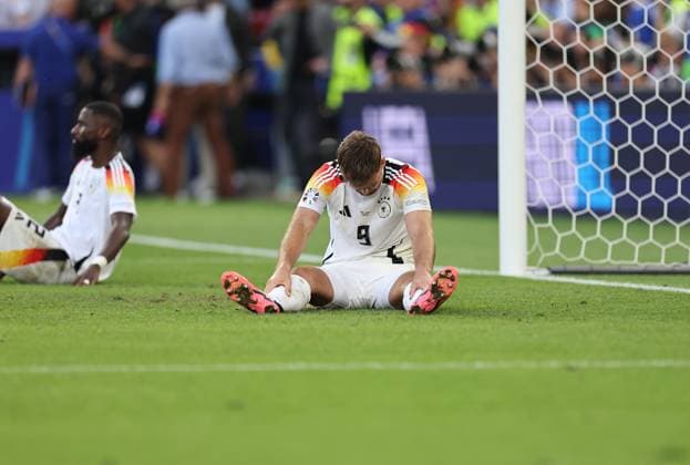 05 07 2024, European Football Championship, UEFA EURO 2024, Spain Germany, quarterfinals, Stuttgart Arena, v l , Niclas Füllkrug Germany disappointed, disappointed looking, dissapointed, sad, frustrated, frustrated, frustrated Copyright: HMBxMedia