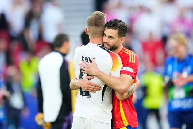 Spain v Germany: Quarter-Final - UEFA EURO, EM, Europameisterschaft,Fussball 2024 Toni Kroos central midfield of Germany and Real Madrid and Nacho Fernandez centre-back of Spain and Real Madrid after the UEFA EURO 2024 quarter-final match between Spain and Germany at Stuttgart Arena on July 5, 2024 in Stuttgart, Germany. Stuttgart Germany  Copyright: xJosexBretonx originalFilename:bretonhernandez-spainvge240705_npghS.jpg