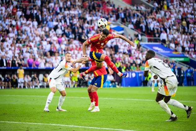 240705 Mikel Merino of Spain scores the 2 1 goal during the UEFA Euro 2024 Football Championship quarterfinal between Spain and Germany on July 5, 2024 in Stuttgart Photo Mathias Bergeld BILDBYRAN code MB MB0942 fotboll football soccer fotballs em europamästerskap em uefa euro uefa european football championship euro 2024 kvartfinal quarterfinal quarterfinals spanien spain deutschland germany bbeng bbauto  Copyright: MATHIASxBERGELD BB240705MB094