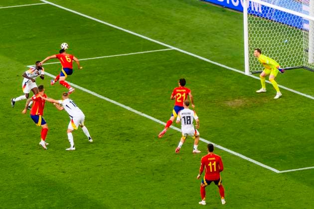 GER, UEFA Euro 2024, quarter-final, Spain ESP vs Germany GER 05 07 2024, MHP Arena, Stuttgart, GER, UEFA Euro 2024, quarter-final, Spain ESP vs Germany GER , in the picture shot on goal to 2 1 by Merino Mikel Spain 6 with Manuel Neuer Germany 1 nordphotoxGmbHx xStraubmeier nph00004