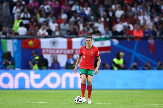 Joao Palhinha of Portugal Portugal v France, UEFA European Championship, EM, Europameisterschaft 2024, Quarter Final, Football, Volksparkstadion, Hamburg, Germany, 05 Jul 2024 EDITORIAL USE ONLY No use with unauthorised audio, video, data, fixture lists, club league logos or live services. Online in-match use limited to 120 images, no video emulation. No use in betting, games or single club league player publications.  Copyright: xKieranxMcManus Shutterstockx 14571382ab