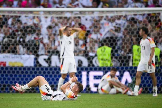 Spain v Germany - UEFA EURO, EM, Europameisterschaft,Fussball 2024 Players of Germany look dejected at the end of the UEFA EURO 2024 quarter-final football match between Spain and Germany. Stuttgart Germany Copyright: xNicolòxCampox