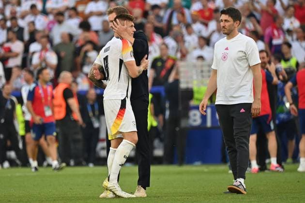 05 07 2024, xjrdrx, Football EM 2024 1 4 Final, Germany Spain emspor, v l Toni Kroos German Football National Team DFB Coach Julian Nagelsmann German Football National Team DFB sad, disappointed, frustrated, dejected Co Coach Benjamin Glück German Football National Team DFB DFL DFB REGULATIONS PROHIBIT ANY USE OF PHOTOGRAPHS AS IMAGE SEQUENCES AND OR QUASI VIDEO Stuttgart