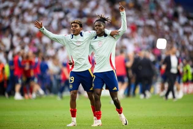 Spain v Germany - UEFA EURO, EM, Europameisterschaft,Fussball 2024 Lamine Yamal of Spain and Nico Williams of Spain celebrate at the end of the UEFA EURO 2024 quarter-final football match between Spain and Germany. Stuttgart Germany Copyright: xNicolòxCampox